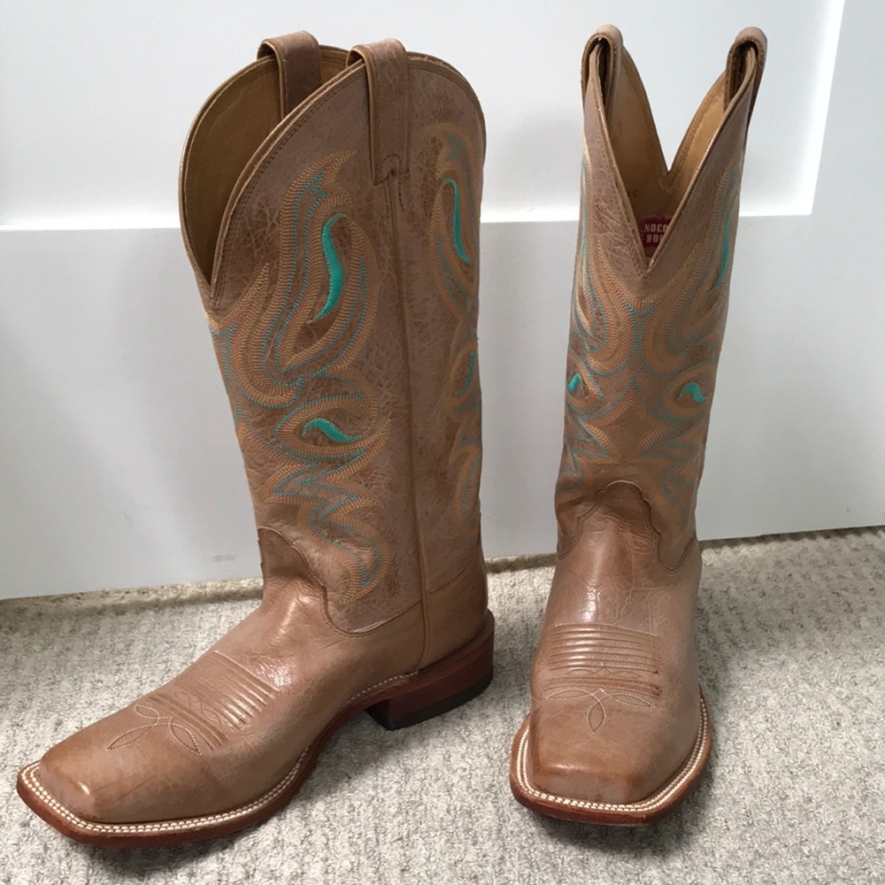 Nocona tan leather Cowboy Boots 10B double stitch square toe embroidered